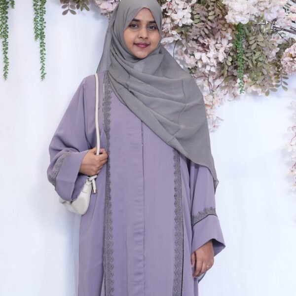 Amra Lace Abaya