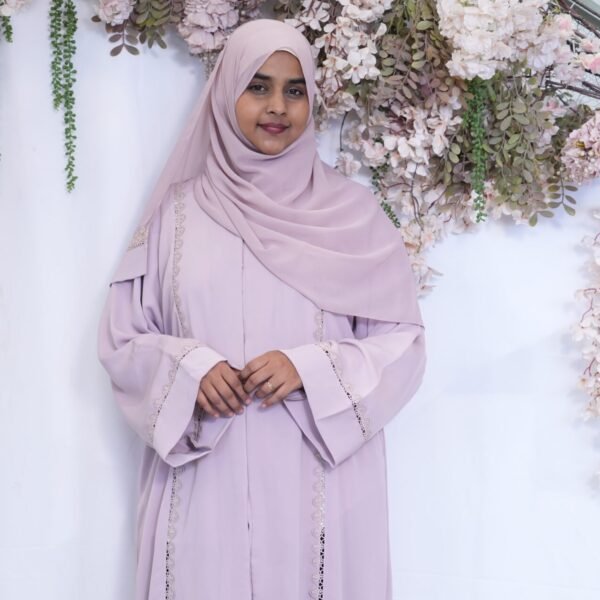 Amra Lace Abaya