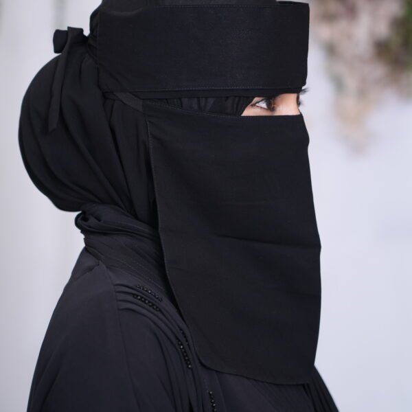 Amber Niqab 1