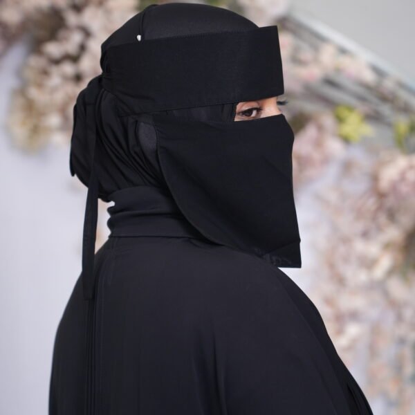 Amber Niqab 2