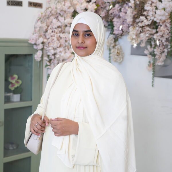 B. Ruh Pleated Abaya