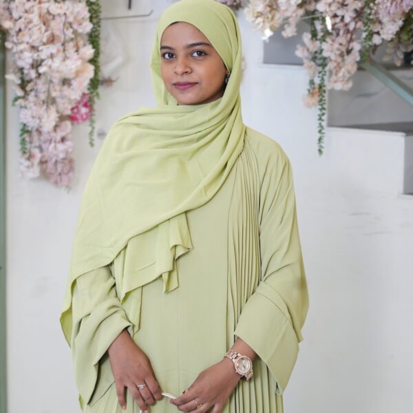 B. Ruh Pleated Abaya