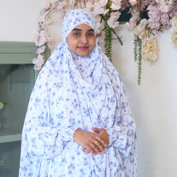 A.  Knee Length Khimmar With Niqab